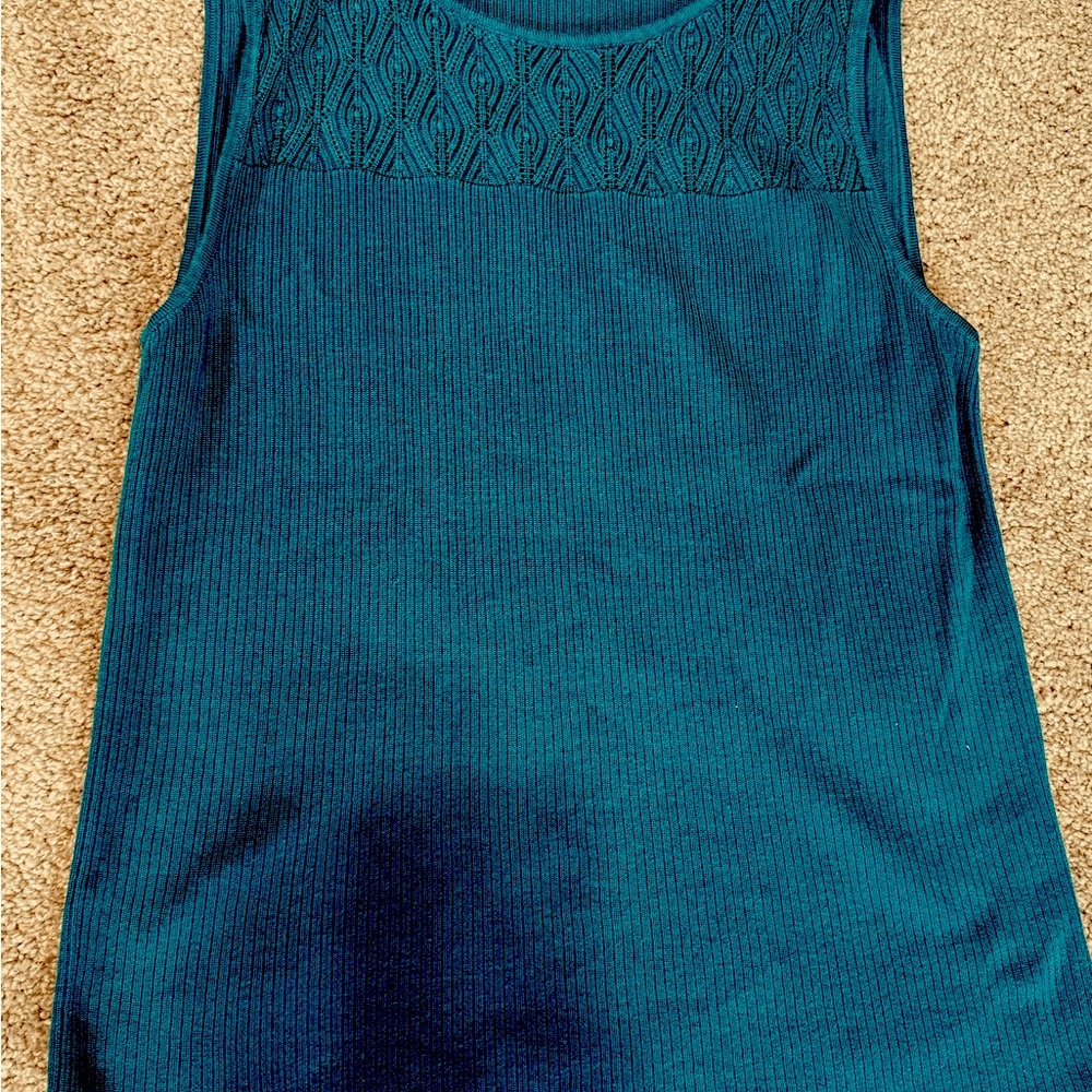 Kasper women’s size large aqua blue sleeveless sweater